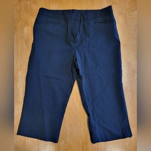 EUC First Option black Capri pants